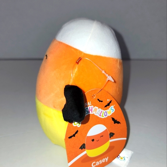 🎃 CASEY 🍬 Candy Corn Bat Halloween 2023 Original Squishmallow by Kelly Toy NWT - Picture 5 of 8